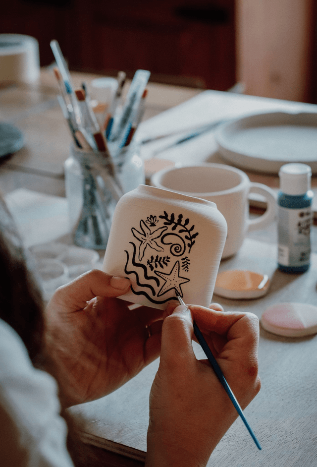 10/08 10h-13h BRUNCH PEINTURE SUR CÉRAMIQUE 🎨🥞 45€